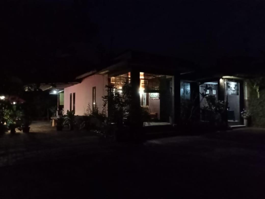 Homestay De76A Geroeng Exterior foto
